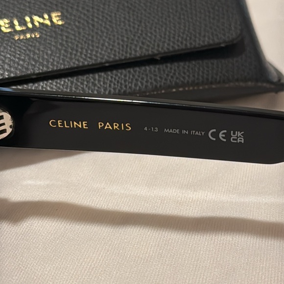 Celine Triompe black on black sunglassesses CL4019U
Like new! - Picture 4 of 8